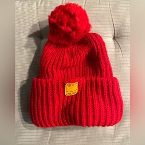 Kids pom pom hat